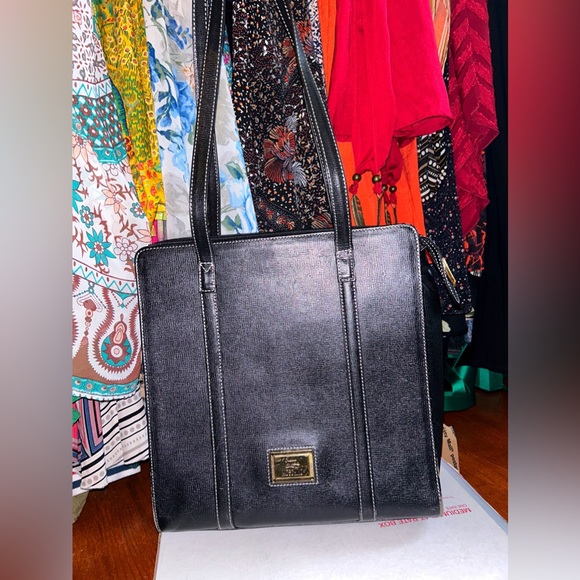 Moschino Handbags - Moschino Rare Vintage Black leather bag with Heart